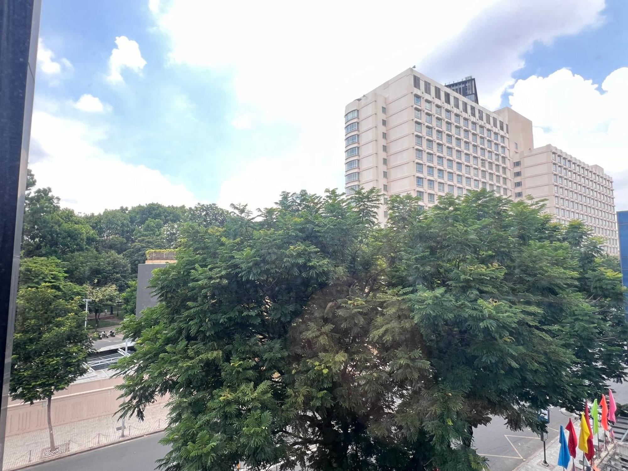Thu's Near Ben Thanh Market Apartment *